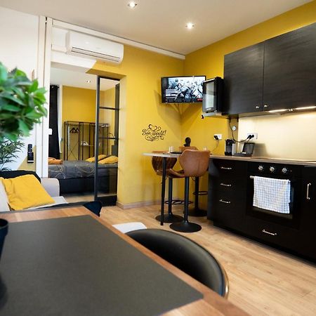 Capsule Premium Balneo & Home Cinema Valenciennes Bagian luar foto